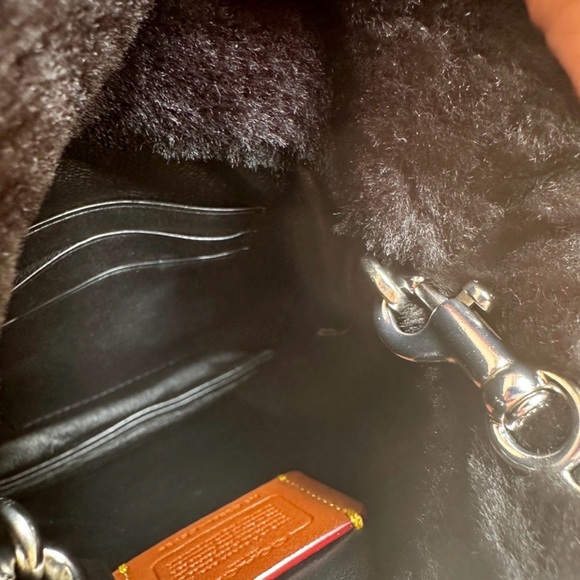 Coach Drawstring Pouch In Shearling. - Picture 6 of 7
